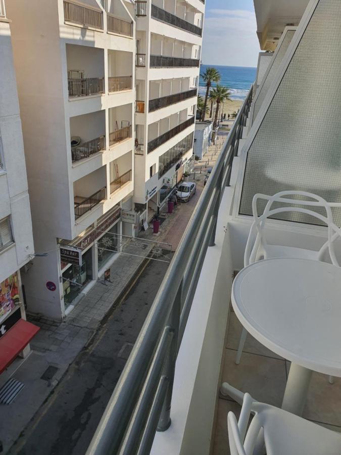 Larnaca Bay Suites Экстерьер фото