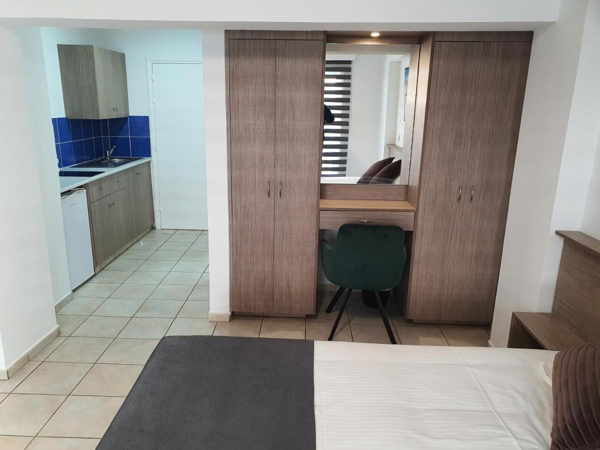Larnaca Bay Suites Экстерьер фото