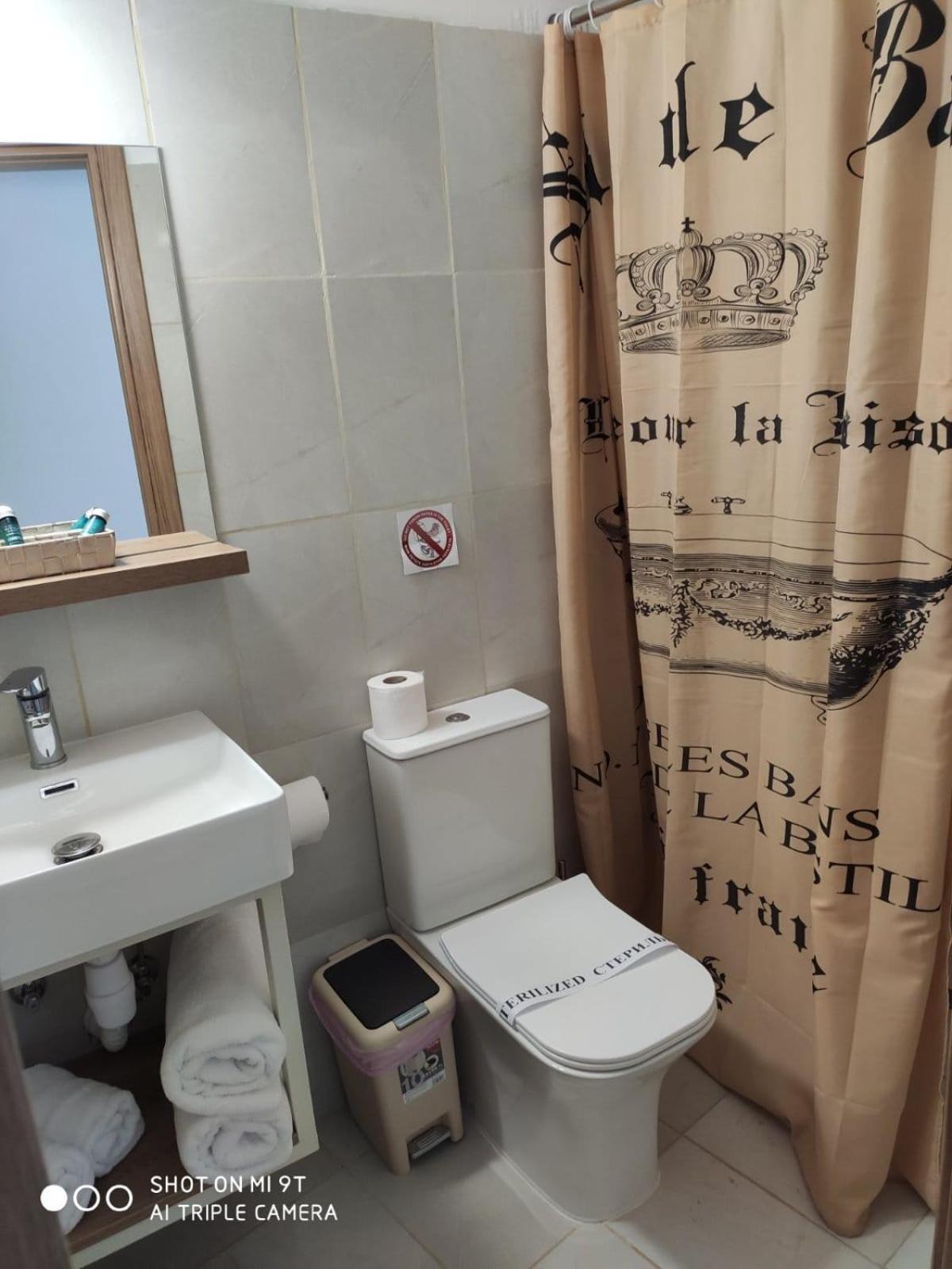 Larnaca Bay Suites Экстерьер фото
