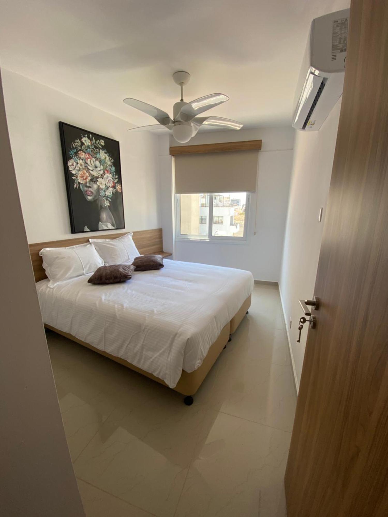 Larnaca Bay Suites Экстерьер фото