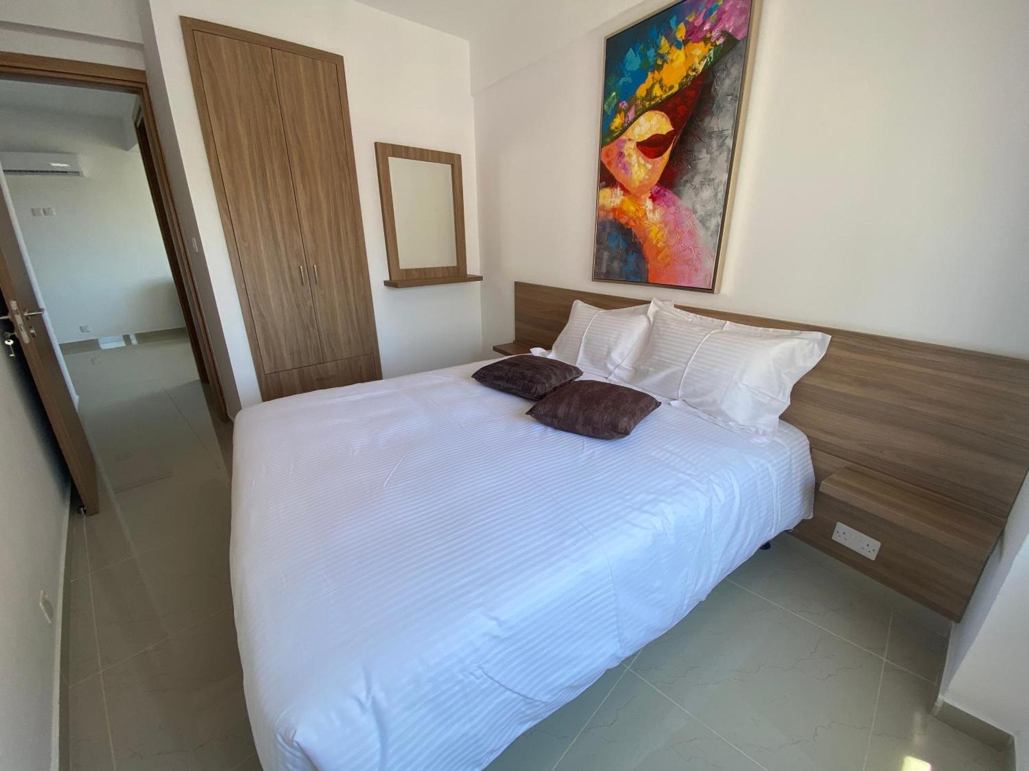 Larnaca Bay Suites Экстерьер фото