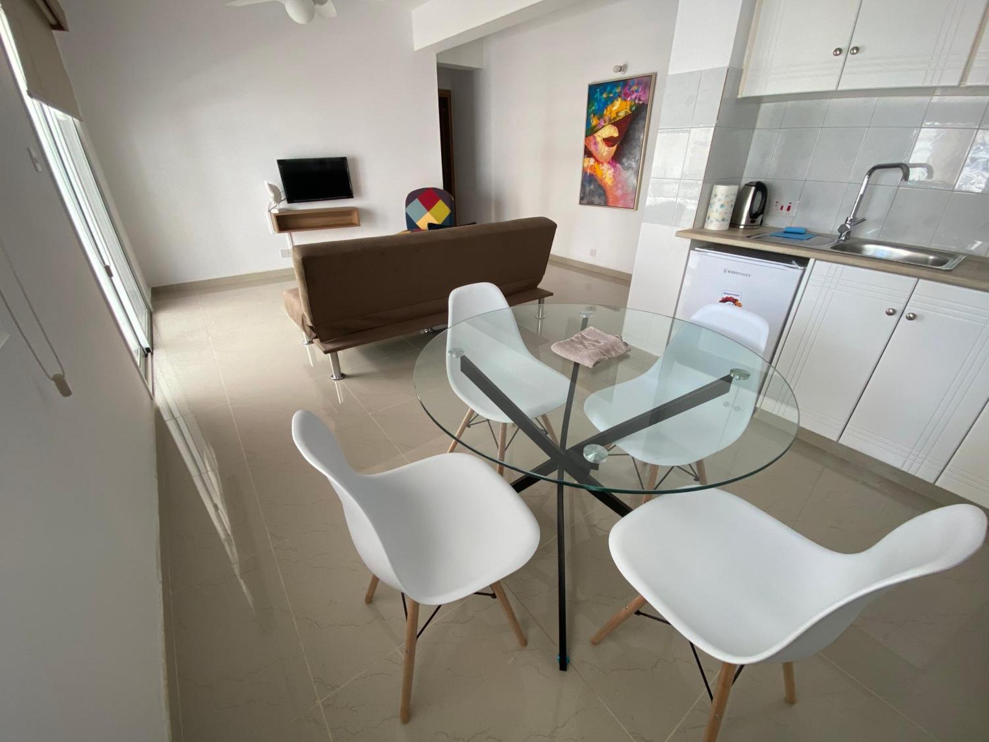 Larnaca Bay Suites Экстерьер фото