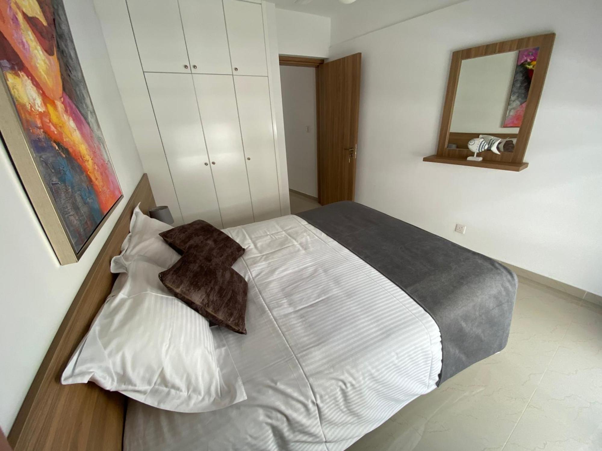 Larnaca Bay Suites Экстерьер фото