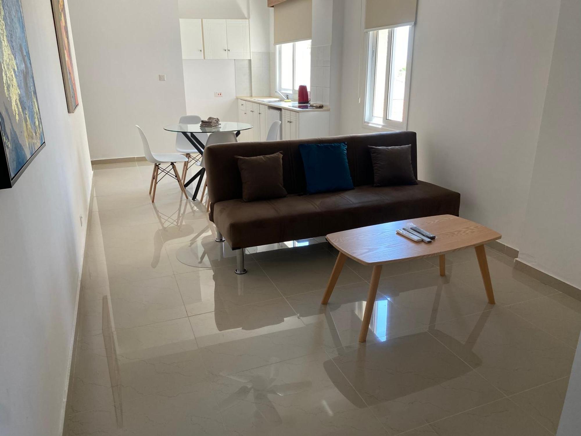 Larnaca Bay Suites Экстерьер фото