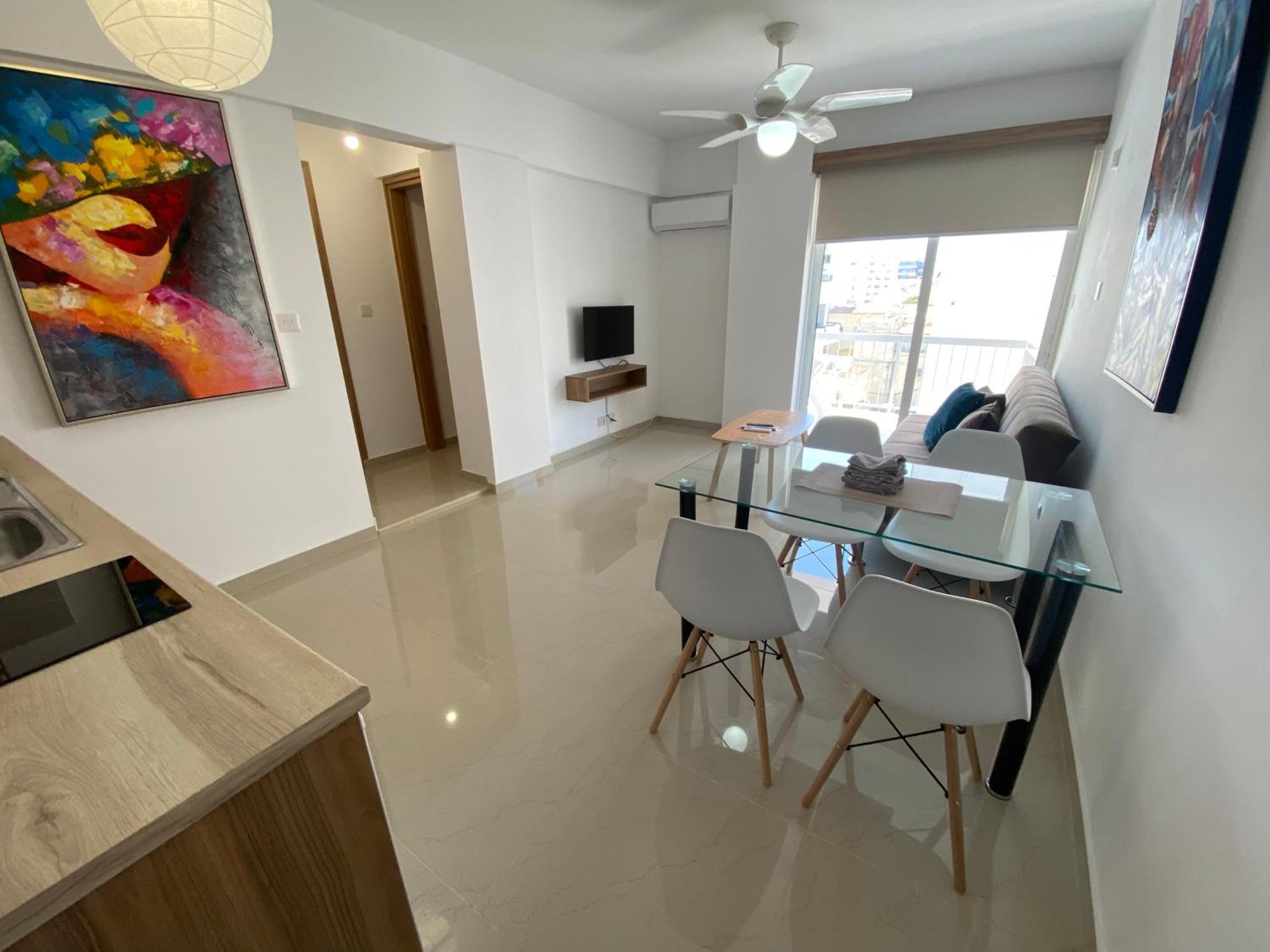 Larnaca Bay Suites Экстерьер фото